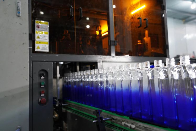 Peinture en aérosol dégradée pour bouteille en verre